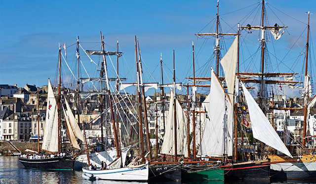 Table&Vous : Fournisseur des Fêtes Maritimes de Douarnenez